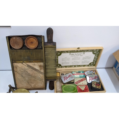 497 - Chemist related items circa 1900 to include scales, pill maker, moulds and weights, Location:LAB