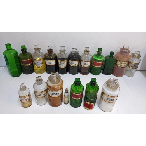 500 - Chemists bottles to include clear and green glass examples, Location:G