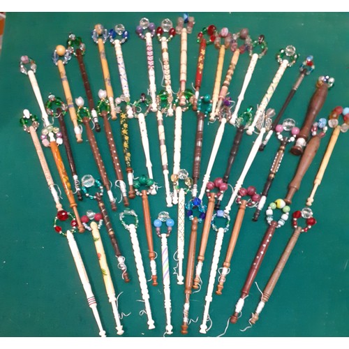 43 - A collection of 60 vintage bobbins belonging to the late Anne Diss to include 1980's and 1990's Nich... 