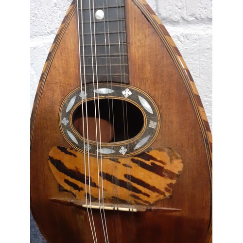 190 - A late 19th Century Italian Alfonso Moretti of Napoli 8-string mandolin inlaid with tortoiseshell an... 