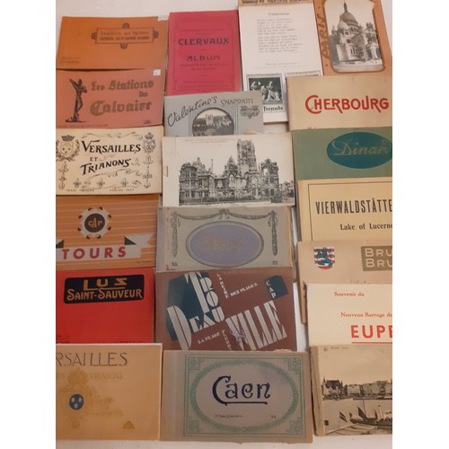 254 - A large quantity of 20th Century tourist picture postcard booklets to include France, Belgium, Luxem... 