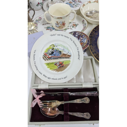 44 - A mixed lot to include wooden ducks, mixed silver plate to include a pierced oval shaped bowl, pewte... 