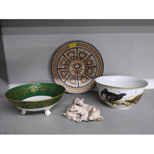 71 - Ceramics to include Franklin porcelain The Game Birds Bowl, Coalport bowl on three leaf scrolled end... 