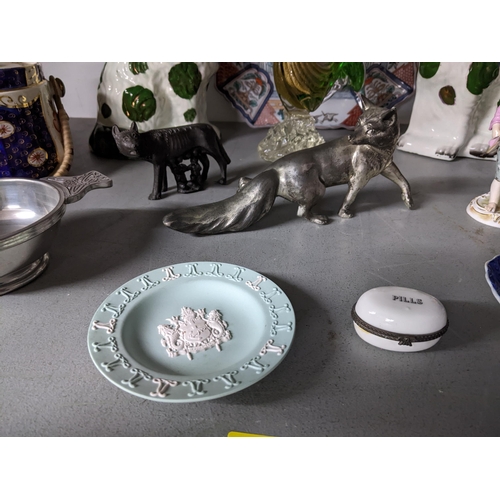 77 - A mixed lot of ceramics and metalware to include a Meissen figure A/F, Japanese Imari octagonal plat... 