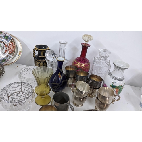 399 - A mixed lot to include a pierced silver plated tray, two Ethiopian hand crosses, Chinese vase and ot... 