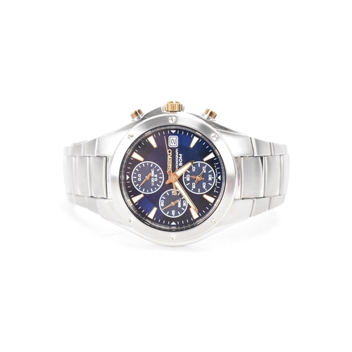 62 - A Seiko chronograph, quartz, gents, stainless steel wristwatch, having a black dial, luminous marker... 