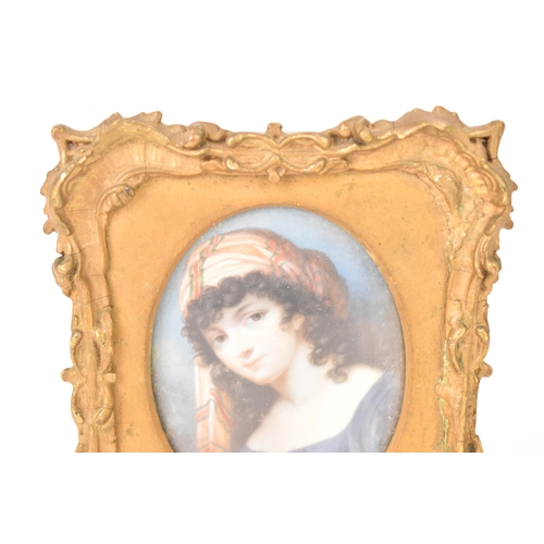 181 - An early 19th century ivory miniature portrait depicting Lady Elizabeth Smyth, the daughter of Georg... 