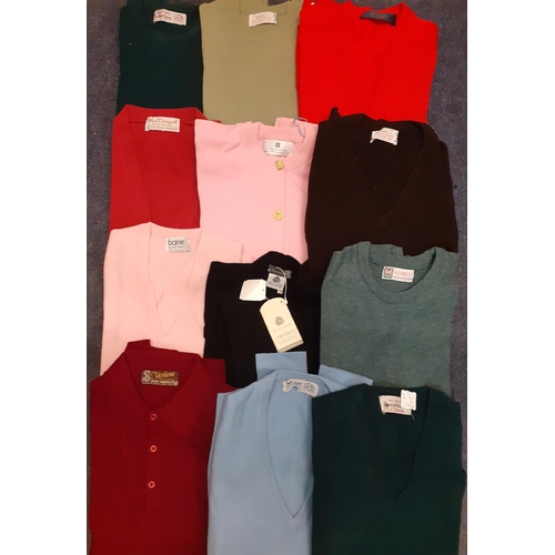 213 - A quantity of mixed gents and ladies woollen and cashmere knitwear to include Ballantyne, Scotch Hou... 