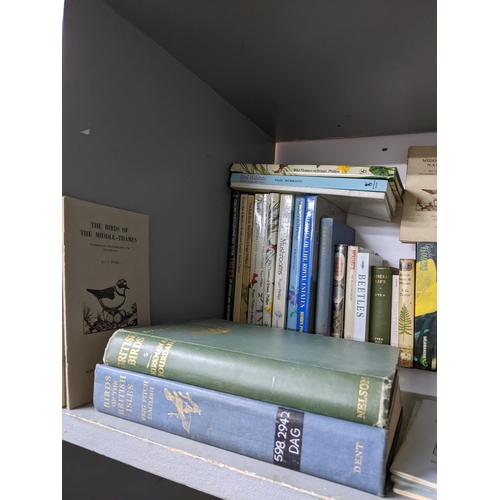 89 - A selection of books on nature, wildlife and the countryside to include The New Naturalist pub. Coll... 