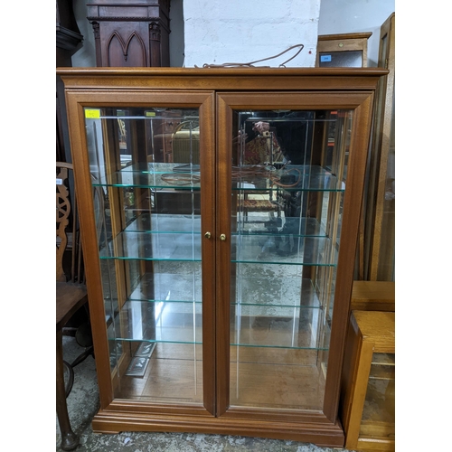 95 - An early 20th century gateleg D-end table on turned legs united by square stretched 74 x 92 x 49 (wh... 