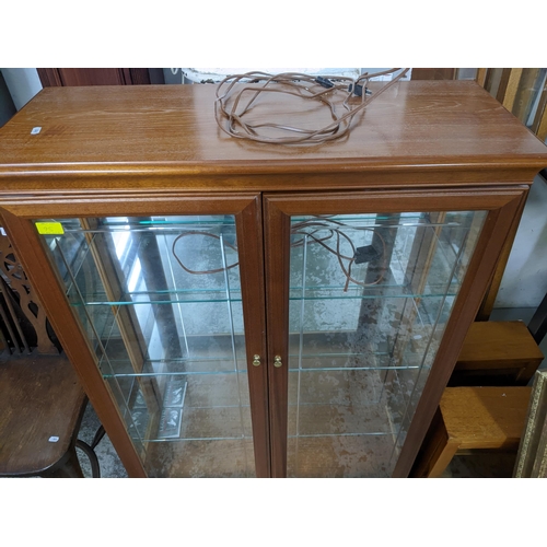 95 - An early 20th century gateleg D-end table on turned legs united by square stretched 74 x 92 x 49 (wh... 