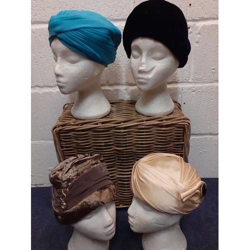 72 - A quantity of 12 vintage hats to include 1940's turbans and formal hats by Jacoll, all housed in a b... 