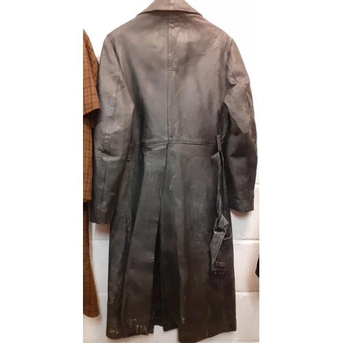 147 - A group of 3 gents vintage coats to include a gents black leather tail coat 40