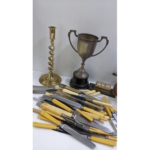 252 - A mixed lot to include a Victorian copper kettle, silver Adams style candlestick, desk calendar and ... 