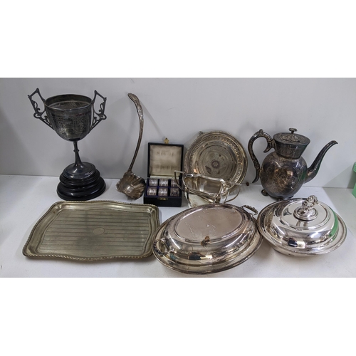 204 - Mixed silver plate to include lidded tureens, trophy boxed napkin rings, teapot and other items
Loca... 