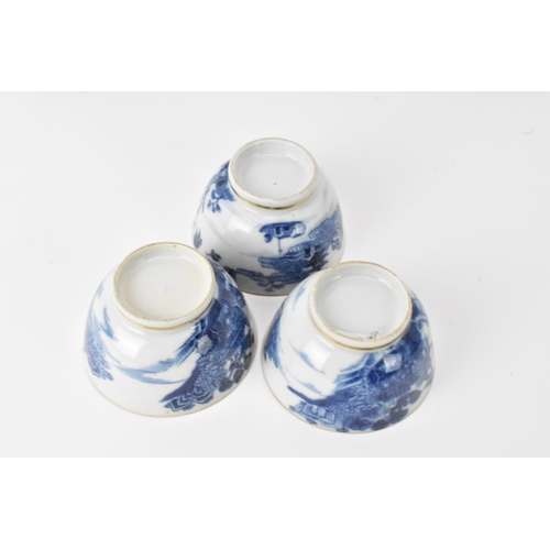 5 - A set of Six Chinese late 18th century, blue and white export porcelain tea bowls and six saucers, d... 