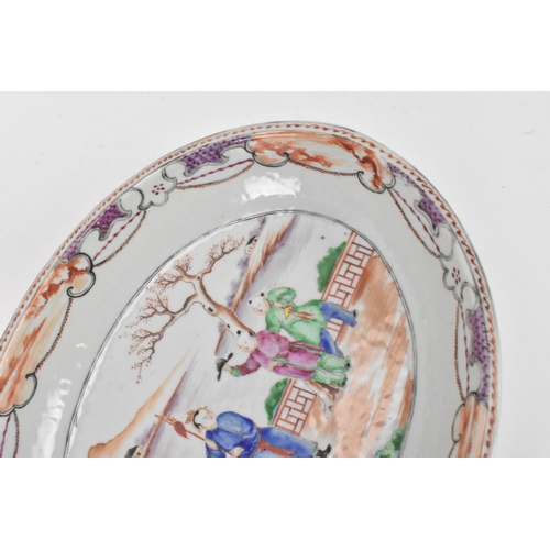 59 - A pair of Chinese export Famille Rose serving dishes, Qianlong, late 18th century, of oval form, the... 