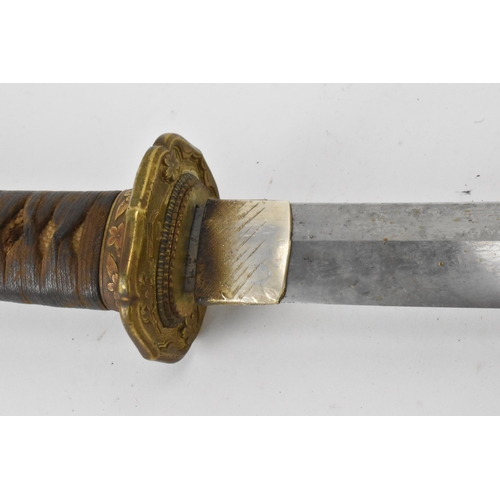 67 - A Japanese WWII Shin-Gunto neo army officers sword, circa 1937-45, the blade inscribed Kio Nobukuni ... 