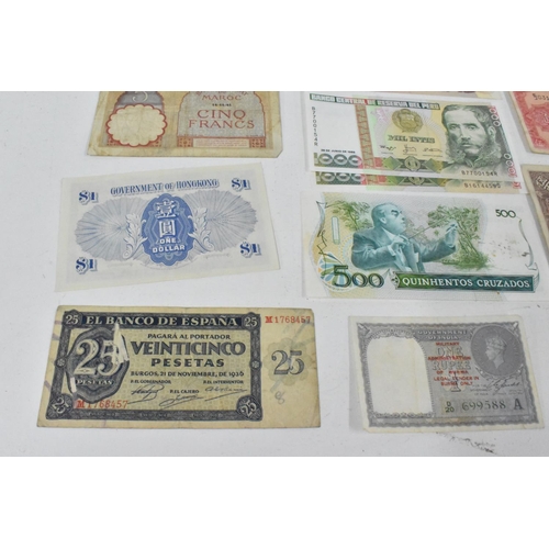 99 - Banknotes - A collection of 19th Century and later banknotes from around the world to include, Georg... 