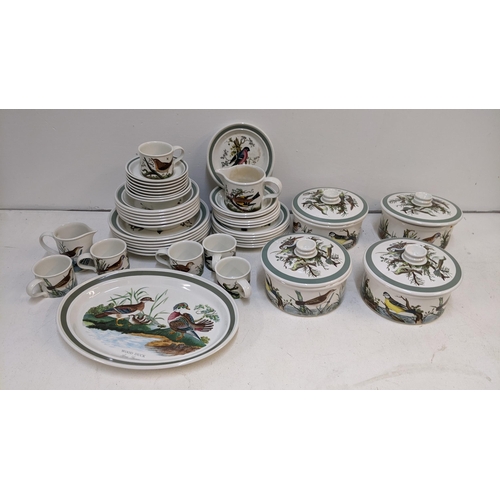 448 - A Portmerion Birds of Britain pattern dinner and tea service
Location:G

If there is no condition re... 