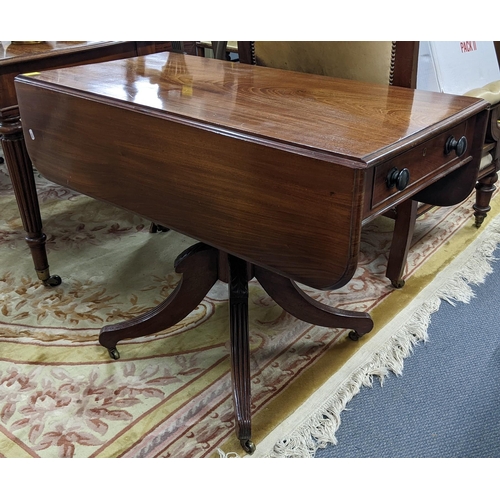 87 - Mixed furniture to include a Regency mahogany Pembrook table 73hx99w together with a reproduction oc... 