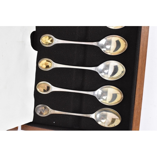 123 - An Elizabeth II silver cased set of The Royal Society For The Protection Of Birds Spoon Collection, ... 