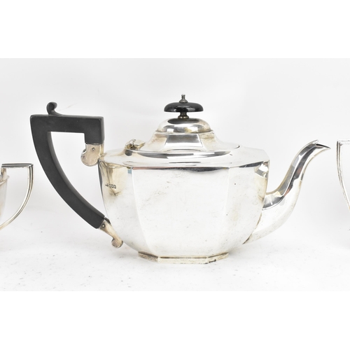 280 - A George V silver three piece tea set, by Viner's Ltd (Emile Viner), hallmarked Sheffield 1931, each... 