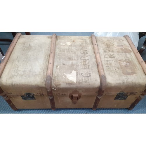 149 - Three items of vintage luggage comprising a S.Goff & Co cream suitcase, an Art Deco Sperrho Zplatter... 