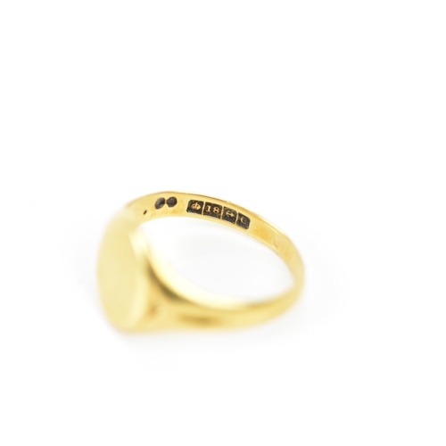 288 - An 18ct yellow gold gents signet ring, having incised shoulders and faded engraved initials, ring si... 