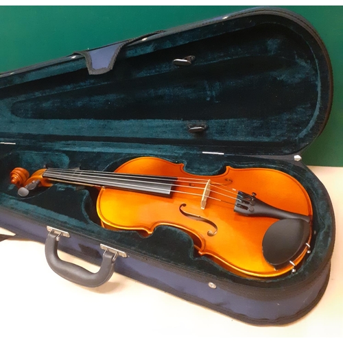 346 - A violin with fitted case, no bow. Location:RWF
If there is no condition report shown, please reques... 