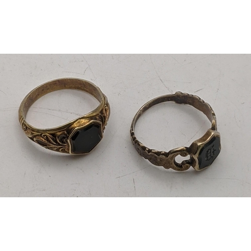 111 - Two gent gold signet rings both tested as 9ct gold and both set with blood stone, total weight 5.1g
... 