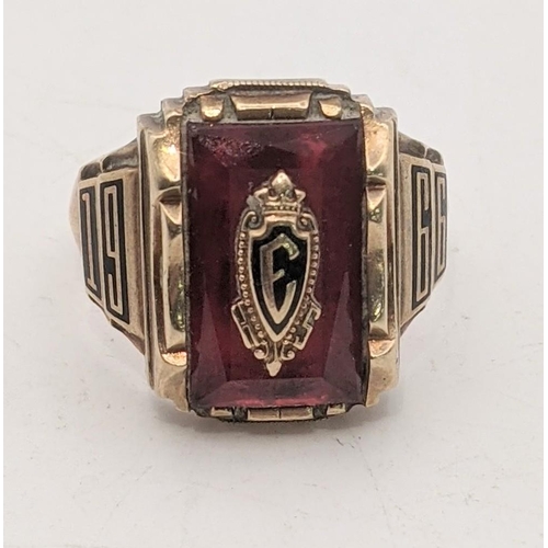 124 - A 10k gold high school ring, 10.4g
Location:RING

If there is no condition report shown, please requ... 