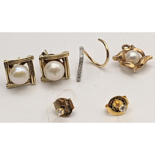 171 - Mixed jewellery to include a 14ct gold pearl pendant and mixed unmarked jewellery, testing as gold, ... 