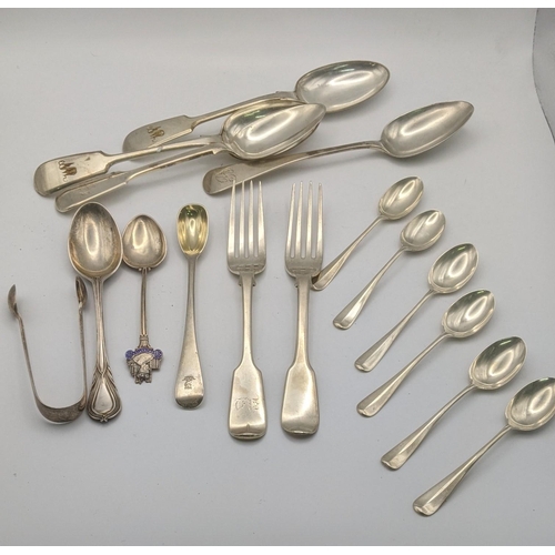 177 - Silver and silver plate to include two silver fiddle pattern forks, a set of six tea spoons, a table... 