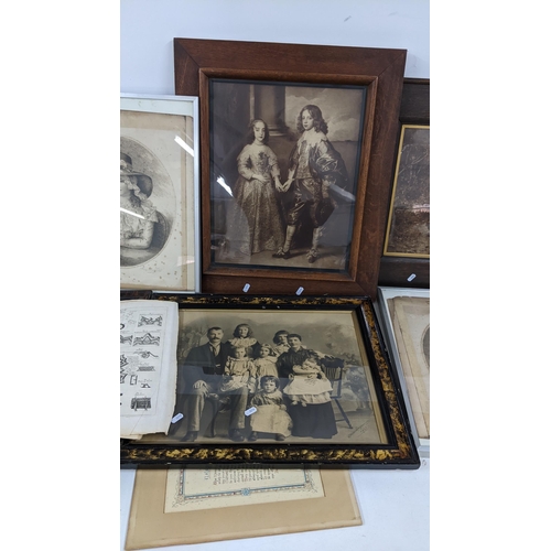 239 - Mixed framed and unframed pictures to include engravings, 1920's photograph and others
Location: SL
... 