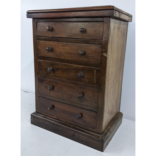 241 - A Victorian mahogany table top collectors chest of five drawers, 50.5cm h x 36.5cm w
Location: A2F

... 