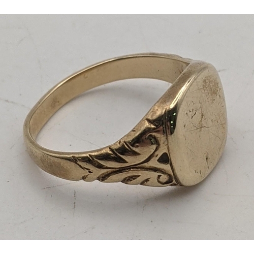 27 - A 9ct gold gents signet ring having an engraved detail 7.8g
Location:RING
If there is no condition r... 