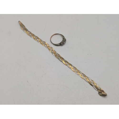 54 - Mixed 9ct gold jewellery to include a two tone 9ct herring bone braided bracelet together with two 9... 