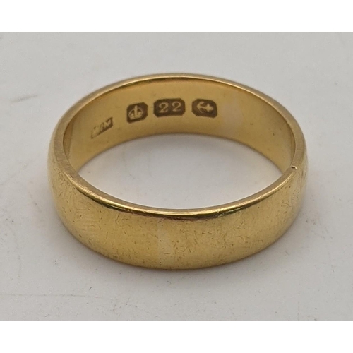 71 - A 22ct gold wedding ring 5.1g
Location:RING
If there is no condition report shown, please request