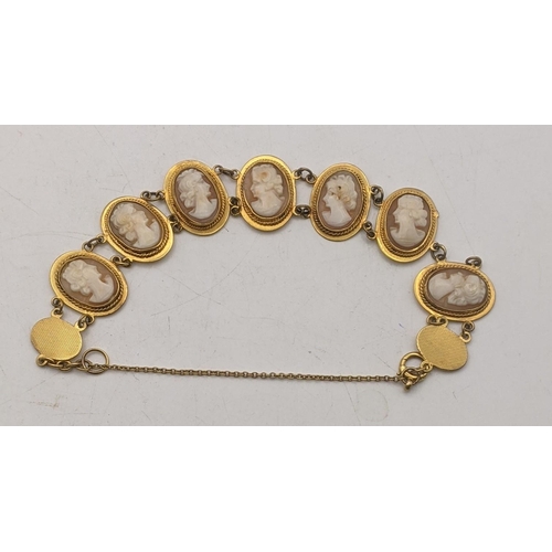 83 - A 9ct gold cameo bracelet, 11.5g Location:CAB2
If there is no condition report shown, please request