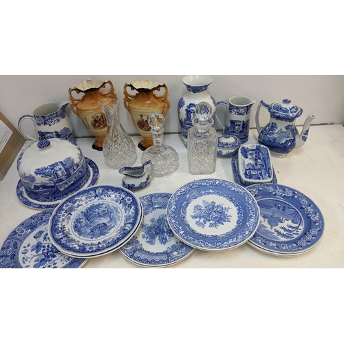 206 - Blue and white ceramics, glassware and pottery to include a Spode Italian pattern cheese dome, coffe... 