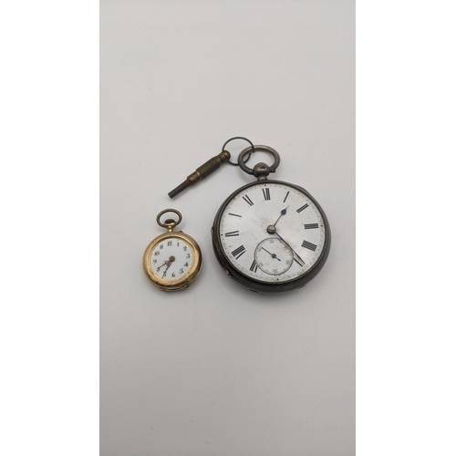 207A - Two open faced pocket watches to include a 14ct gold case pocket watch, total weight 13.1g, together... 