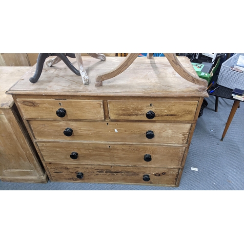 249 - An early 19th century pine chest of two short and three long drawers 85cm h x 105cm w Location: A3B
... 