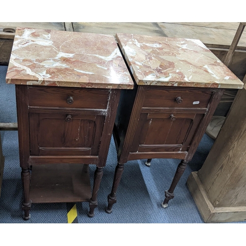 252 - A pair of late 19th/early 20th century French marble topped pot cupboards Location: A3M
If there is ... 