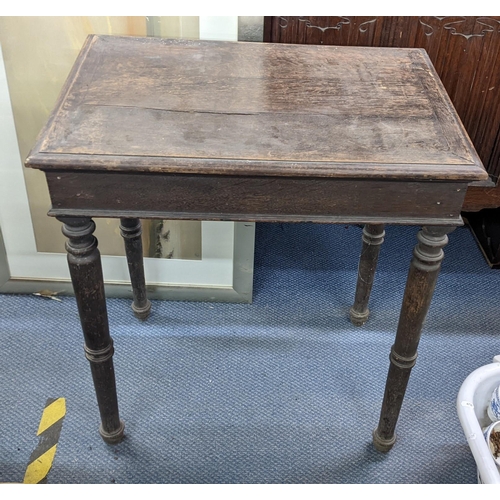 255 - Mixed furniture to include an early 20th century oak side table, a pine fall flap table and a pine s... 