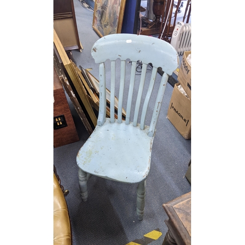 257 - Mixed chairs to include Victorian kitchen chairs, a late Victorian rush seated child's chair and oth... 