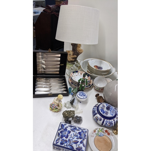 316 - A mixed lot to include a salt glazed jug, 19th century Spode spill vase, Brentleight porcelain table... 