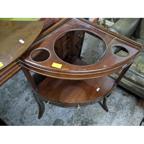 280 - A 19th century mahogany side table, the top with rounded corners, over a single drawer on square tap... 