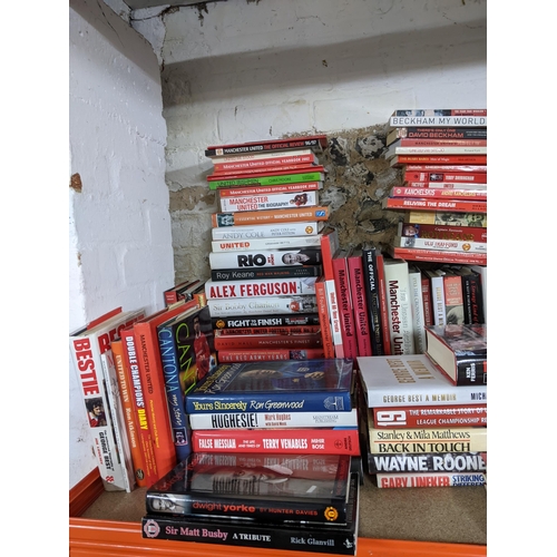 287 - A quantity of sporting autobiographies and other books, mainly relating to Manchester United FC to i... 