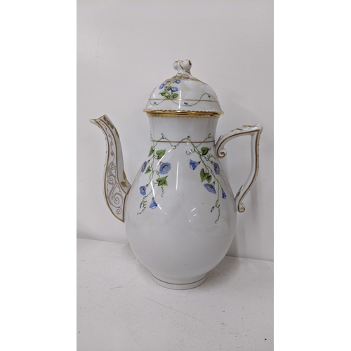 159 - A Herend porcelain hand painted coffee pot in the Morning Glory pattern Location: 4-1
If there is no... 